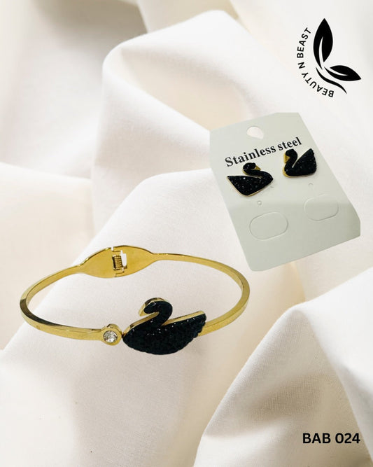 Stainless Steel Black Swan Set of pendant, handcuff and ear studs.